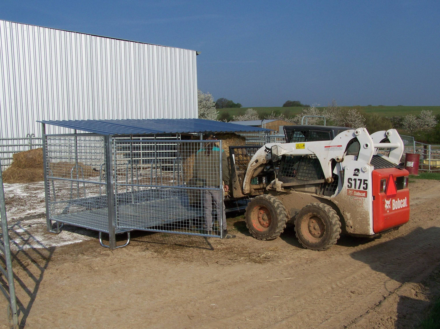 Krmelec Safety Feeder