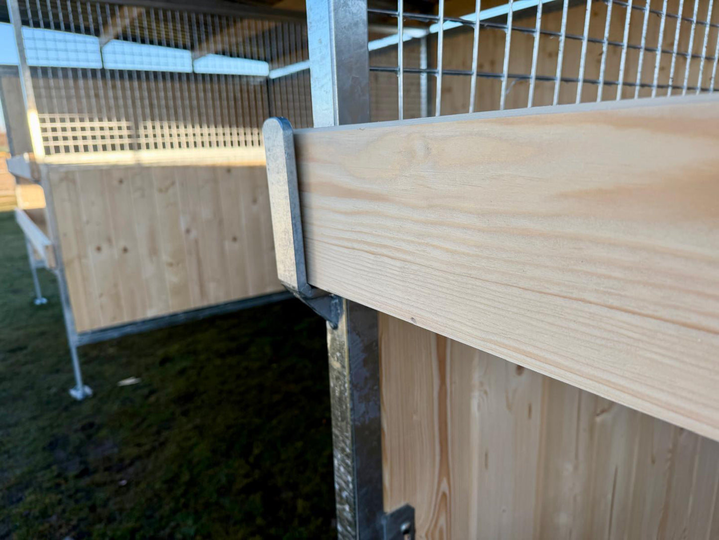 Holzunterstand für Pferde 3 x 6 m