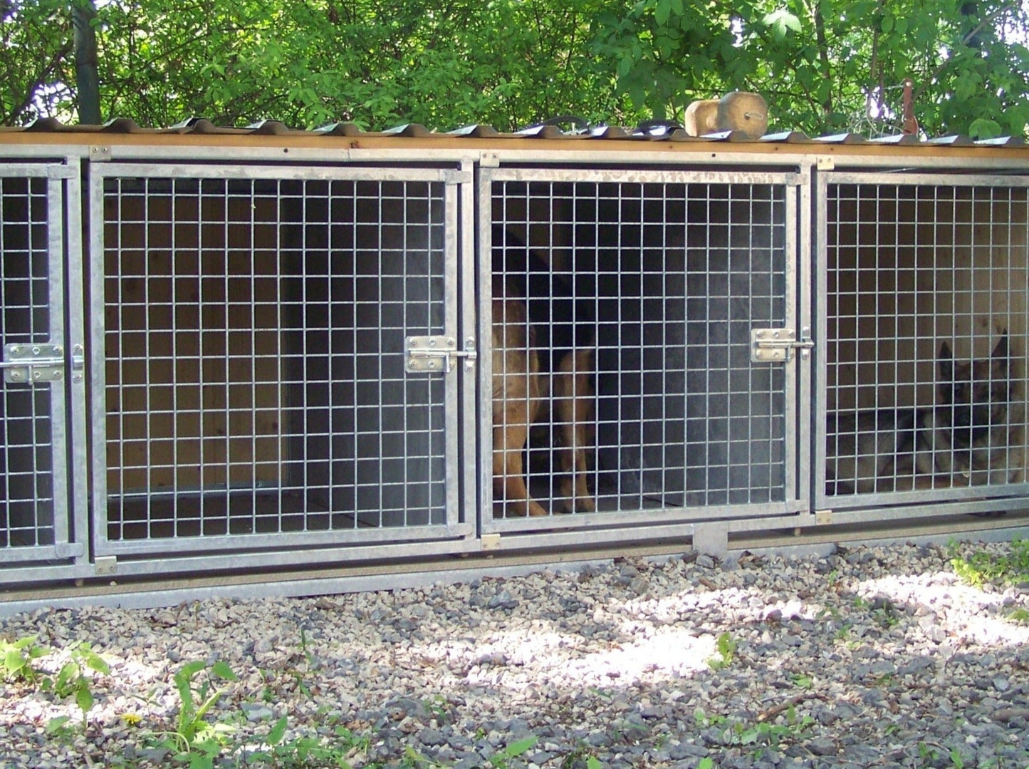 Odstavný trojbox pro psy, rozměr 2,25 x 0,8 x 1,25 m