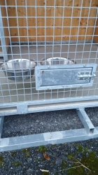 Dvojité krmítko otočné 2 x 4 litry, včetně misek